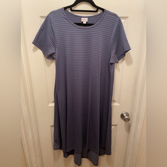 LulaRoe Carly Dress - Picture 1 of 3